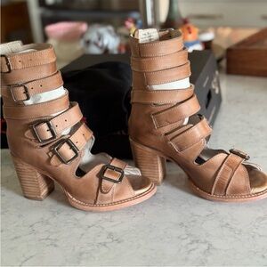 Freebird Bond Natural Strappy Heeled sandals